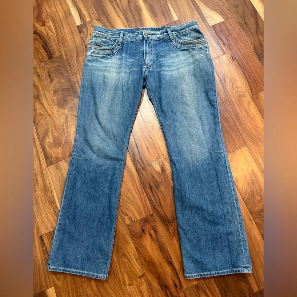 Robin's Jean Distressed Blue Denim with Studs size 42‎